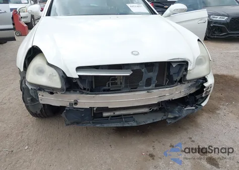 2008 Mercedes-Benz Cls 550 z USA, uszkodzony, nr VIN WDDDJ72X08A126209